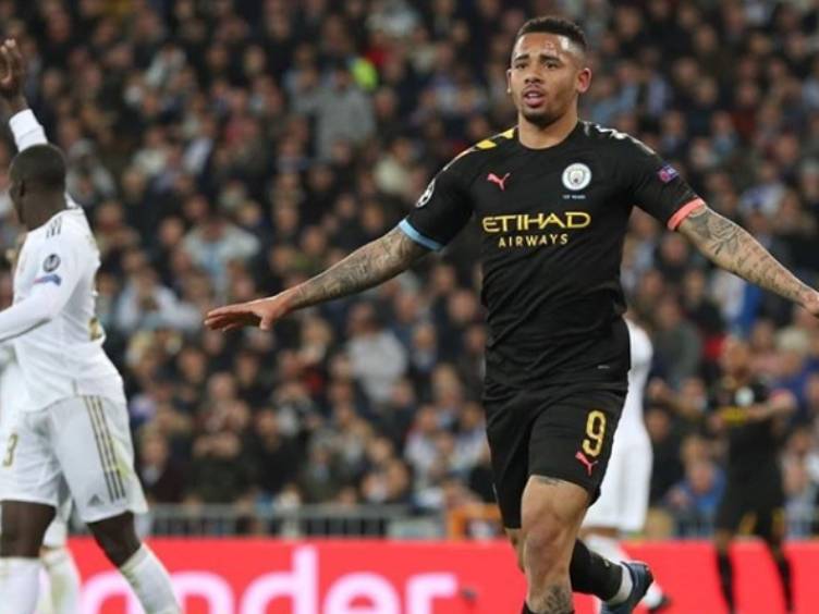 Em jogo com Gabriel Jesus e Vinicius Jr, City vira sobre Real