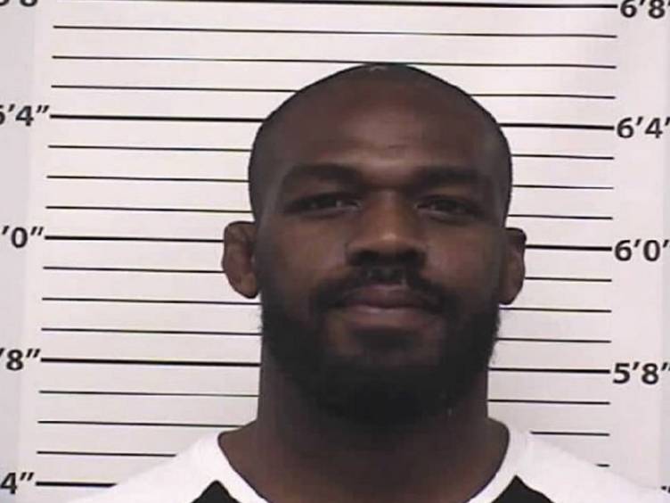 Campeão do UFC Jon Jones é preso mais uma vez nos EUA