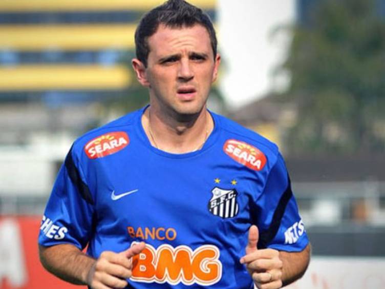 Montillo, ex-Cruzeiro, perde pai e avô, vítimas da Covid-19