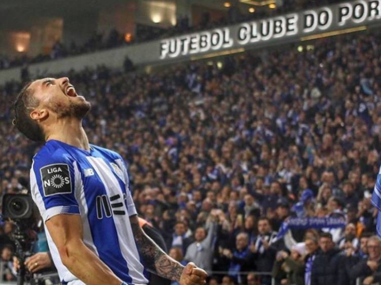 Lateral brasileiro Alex Telles troca Porto pelo PSG, diz jornal