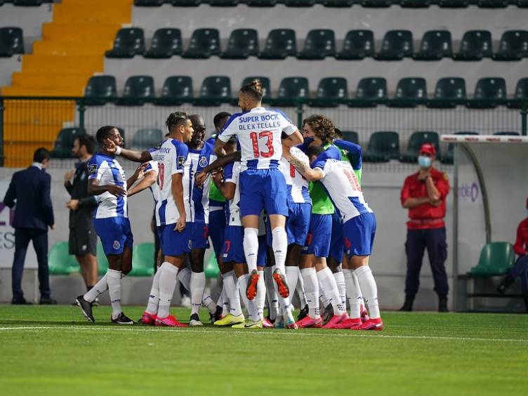 Benfica perde mais uma, Porto vence e aumenta vantagem