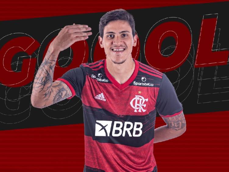 Flamengo é superior coletivamente e sai na frente em busca do tri