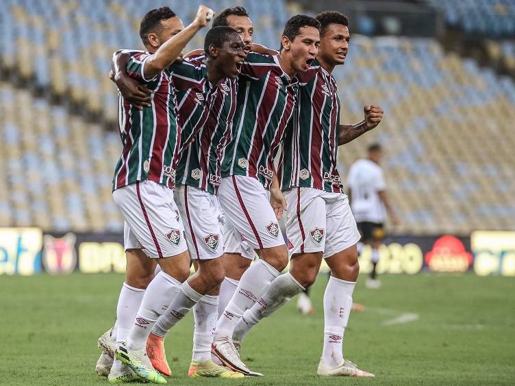 Fla perde, Vasco vence Bota e Flu aumenta crise do Timão