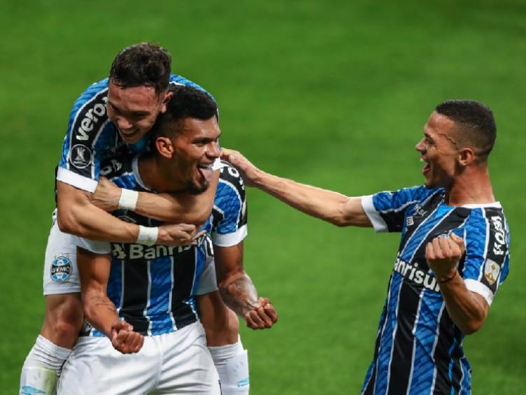 Grêmio está classificado. Inter empata e encaminha vaga