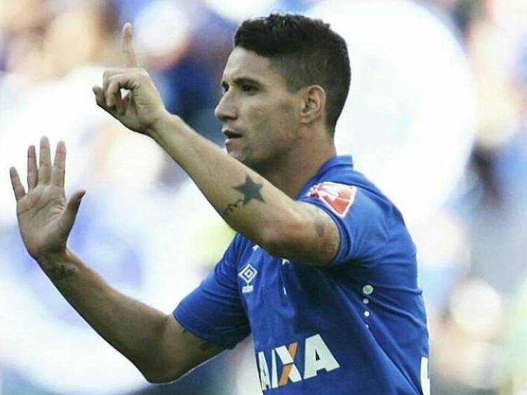 Corintianos ameaçados e Galo atrás de Thiago Neves. E aí?