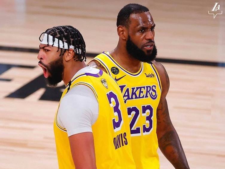 Lakers vencem fácil Miami Heat no jogo 1 das finais da NBA