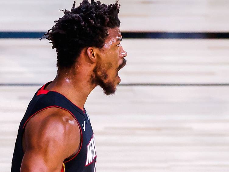 Jimmy Butler lidera Heat em primeira vitória sobre os Lakers