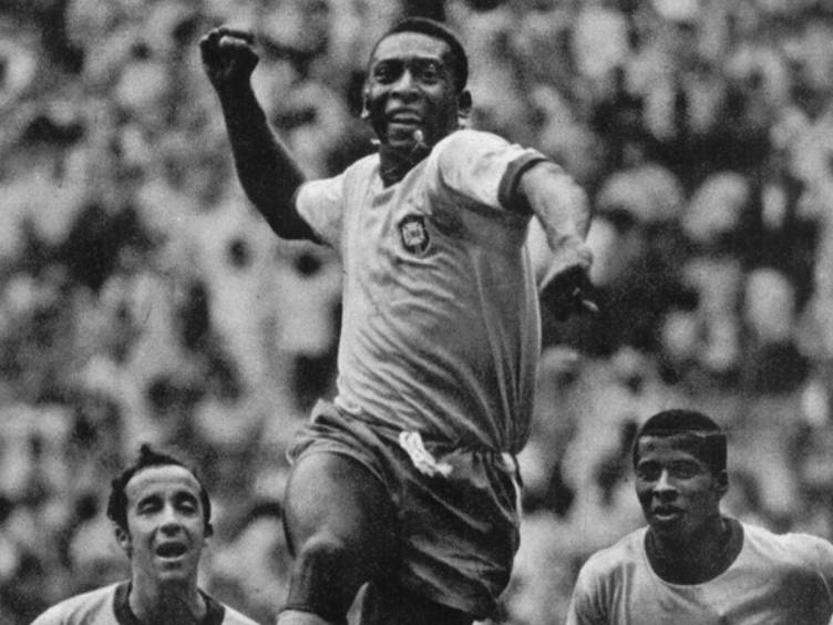 Pelé 80 anos: Rei tem média de 0,84 gol por jogo na Seleção