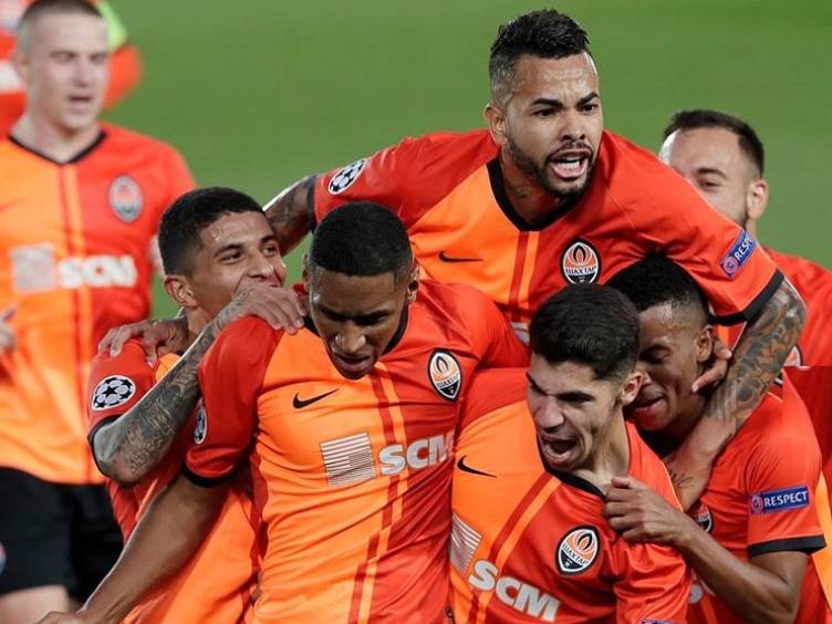 Real é surpreendido em casa e perde para Shakhtar Donetsk