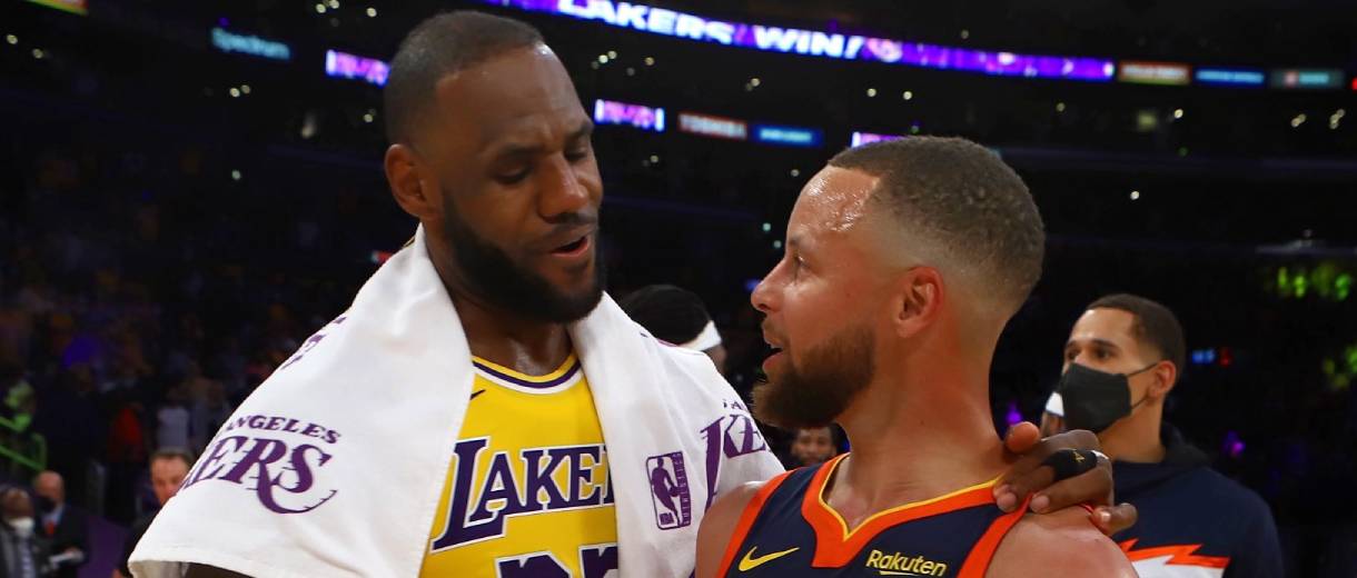 destaque lebron e curry play in nba