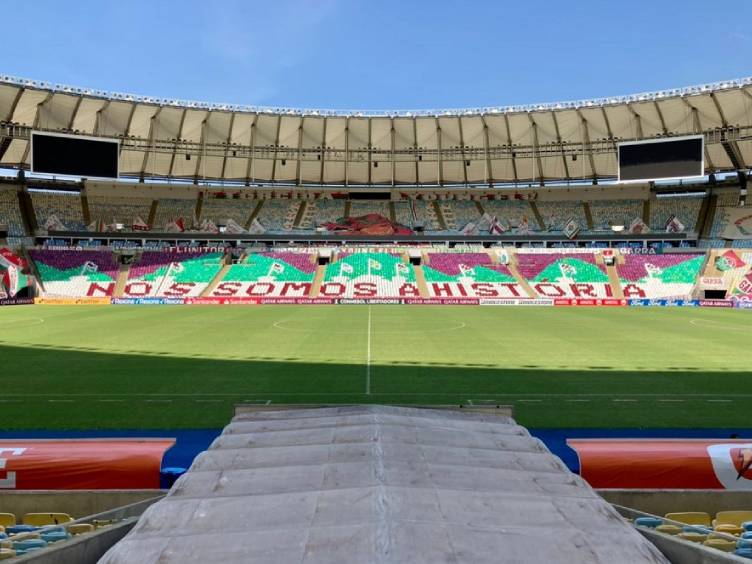 maracanã mosaico da torcida do fluminense para jogo contra junior pela libertadores 2021