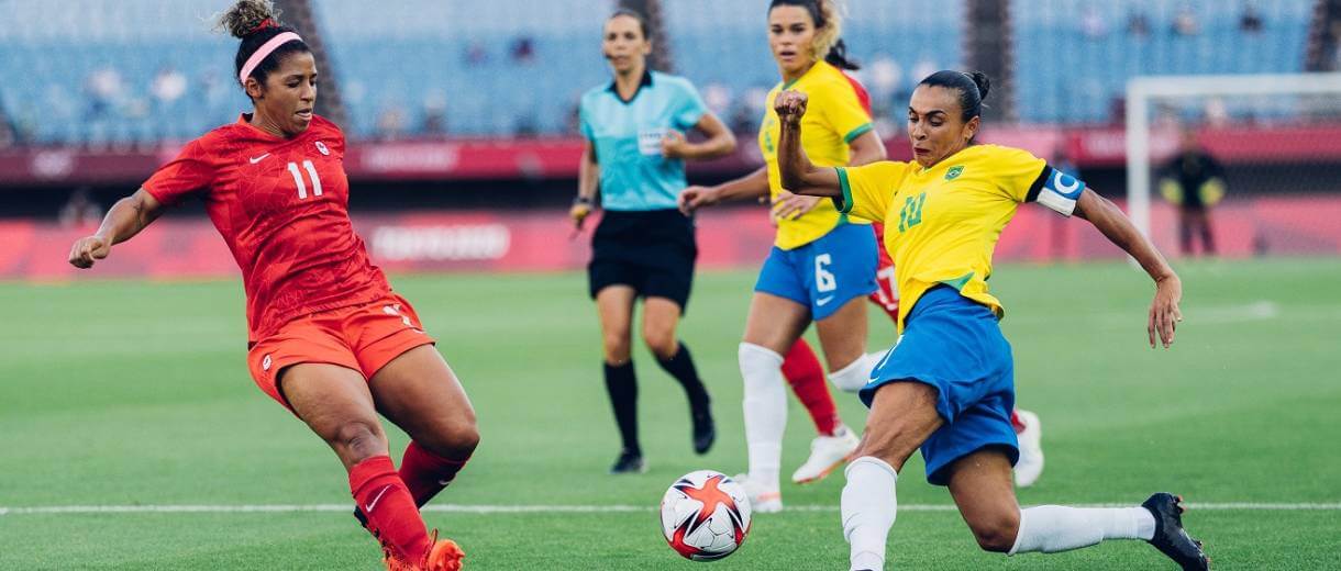 Marta joga mal e a Seleção é eliminada pelo Canadá nos pênaltis