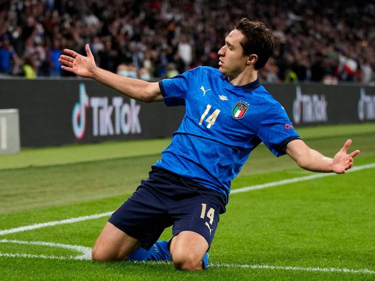 federico chiesa celebra gol da itália na semifinal contra a espanha uefa euro 2020