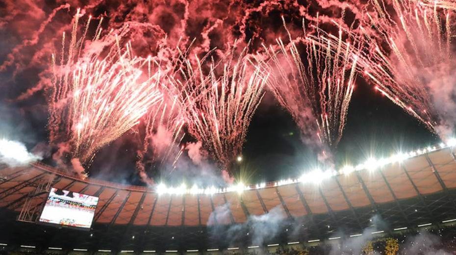 estadio mineirao com fogos e festa atleticana