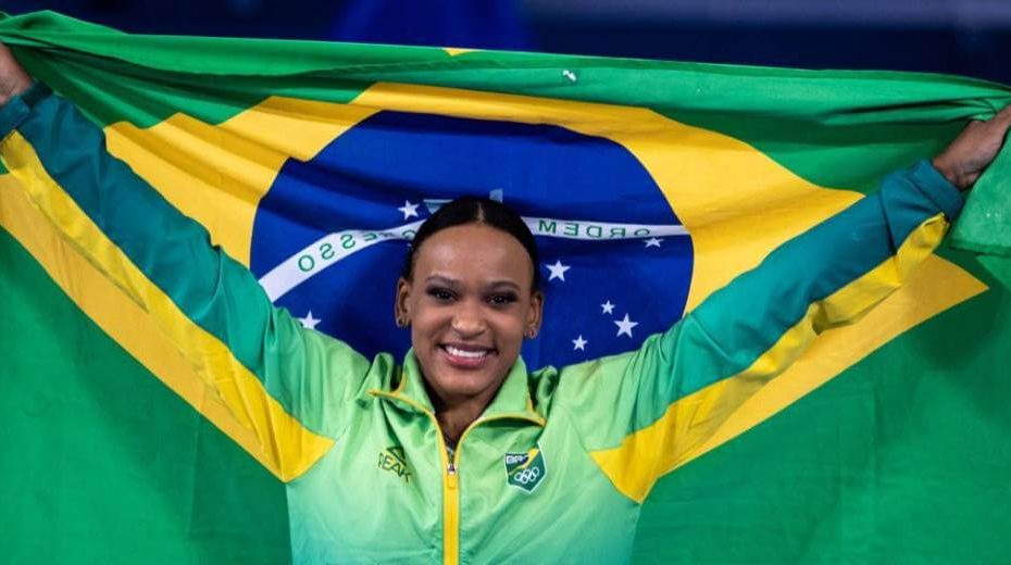 brasileira rebeca fatura ouro na final do salto na ginástica feminina na olimpíada de tóquio