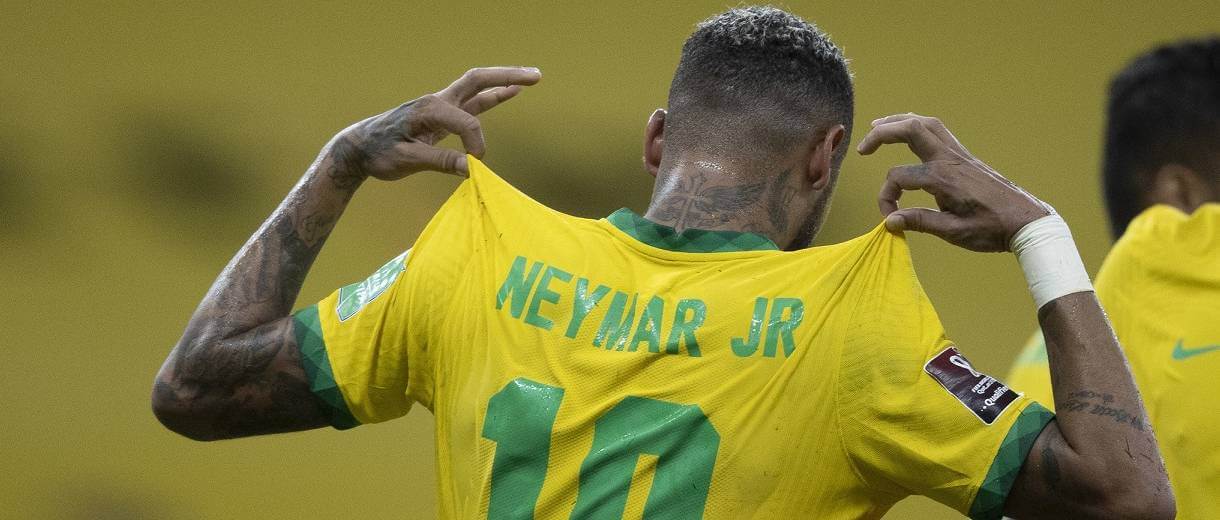 Neymar marca em vitória da Seleção, mas reclama