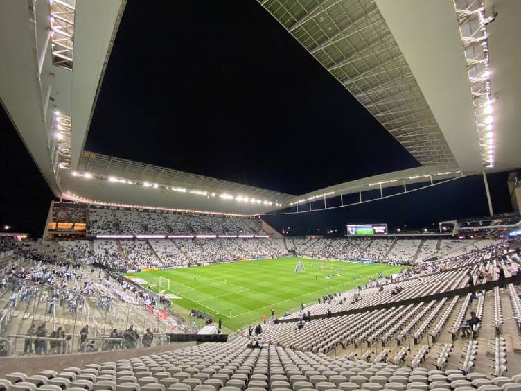 estádio do corinthians neo química arena com presença de torcida no duelo com bahia pelo brasileiro 2021