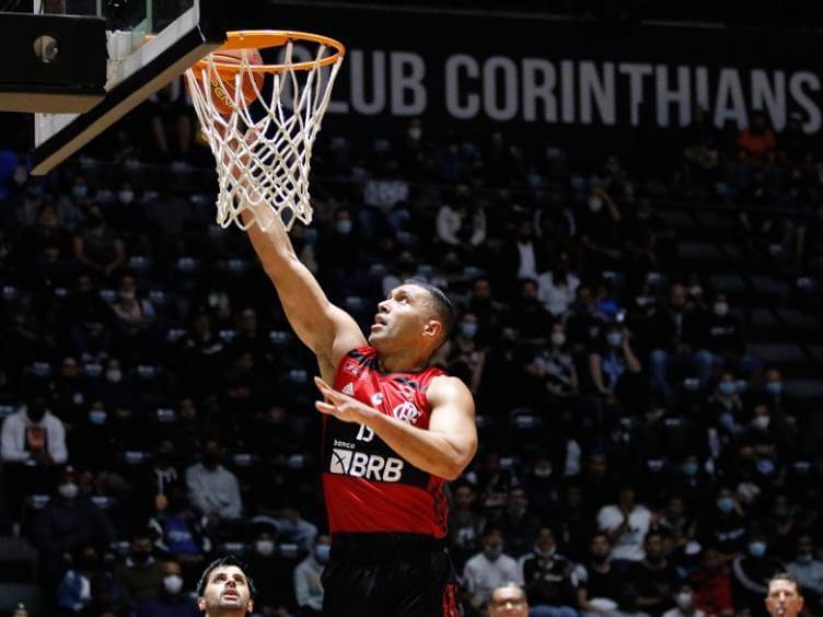 fla basquete vence corinthians no ginásio do parque são jorge em sp