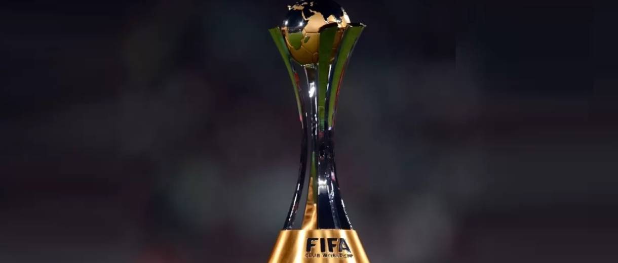 em destaque troféu do mundial de clubes fifa