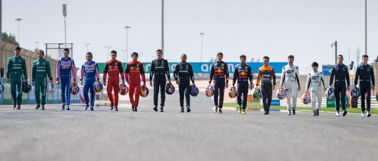 em destaque os pilotos da temporada 2022 de fórmula 1