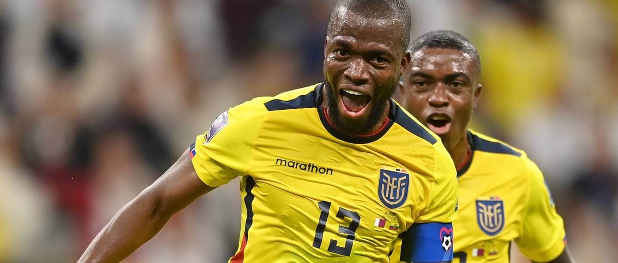 camisa 13 do equador enner valencia destaque vitoria sobre catar abertura copa 2022