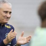 tite e neymar treinamento em paris foto lucas figueiredo cbf 1