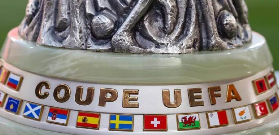 base do trofeu da europa league antiga copa uefa