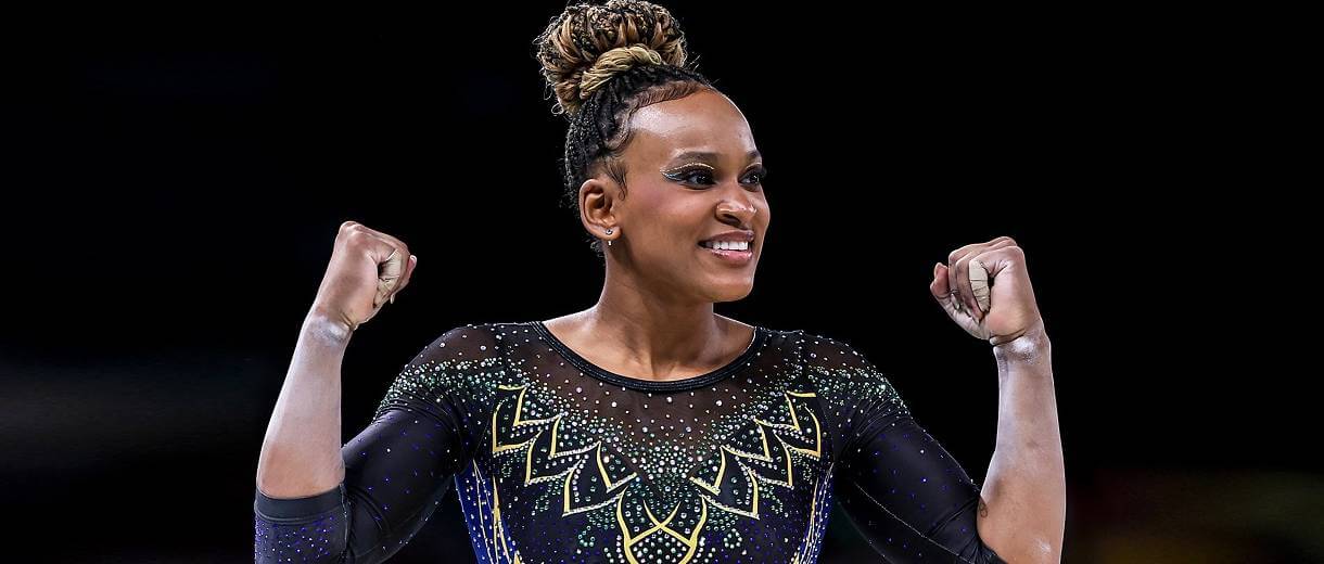 rebeca andrade ginastica na conquista do bronze por equipes em paris foto reproducao x timebrasil ()