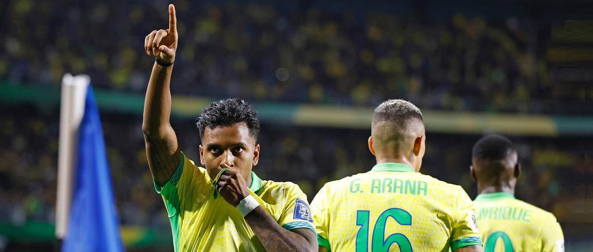 Rodrygo marcou o gol da vitoria da Selecao sobre o Equador no estadio Couto Pereira em Curitiba pelas Eliminatorias